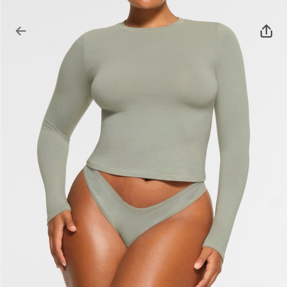 SKIMS Cotton Jersey Long Sleeve T shirt in Mineral